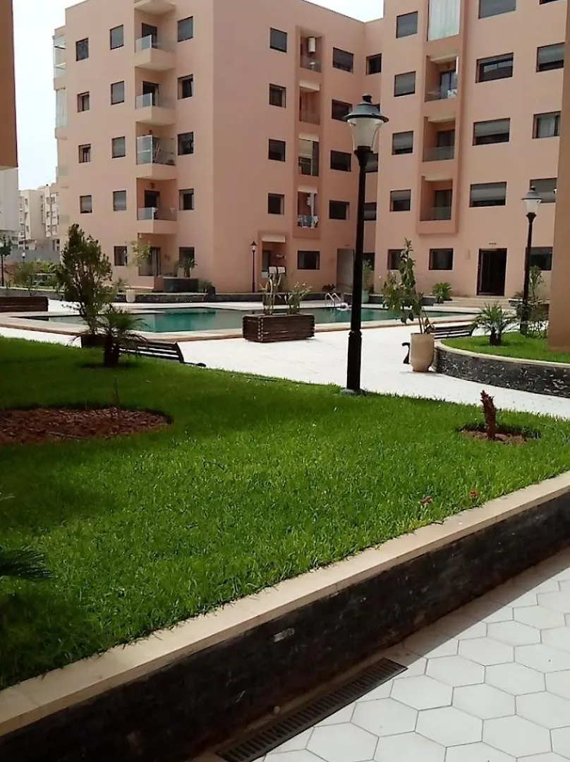 Confortable Appartement Deux Chambres Residence Privee Avec Piscine Марракеш Апартаменты